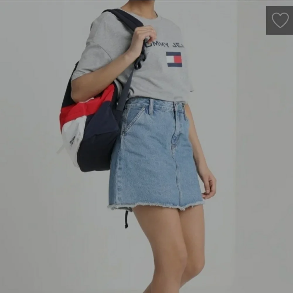 Vtg Tommy Hilfiger Denim 90s Denim Skirt Mid Blue Logo flag patch Size S